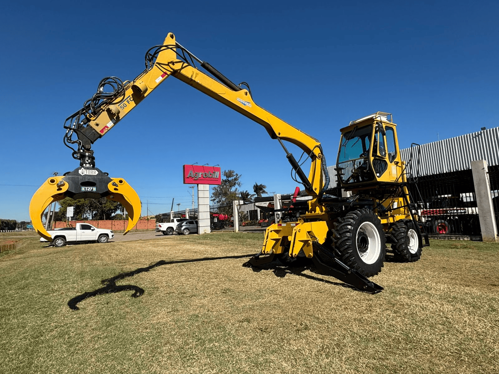 Carregadeira Florestal Motocana New Holland TS 6000 Ano 2015 - Pintura Original