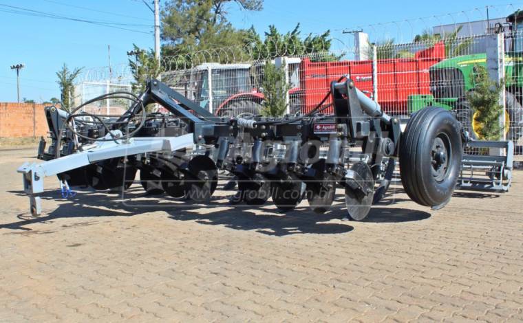 Subsolador 13 Hastes Asdadr Mp- Desarme Automatico- Baldan