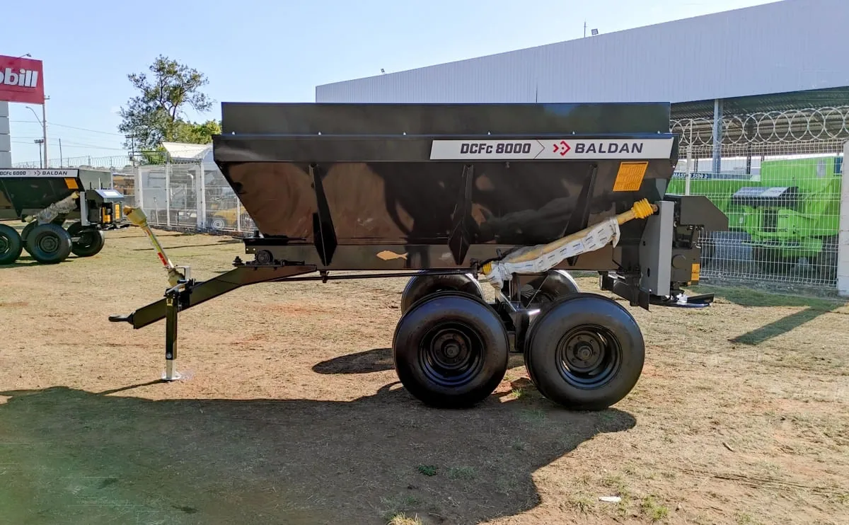 Distribuidor De Calcario E Fertilizantes Dcfc 8000 Com Correia Roda 11X15 - Baldan Novo