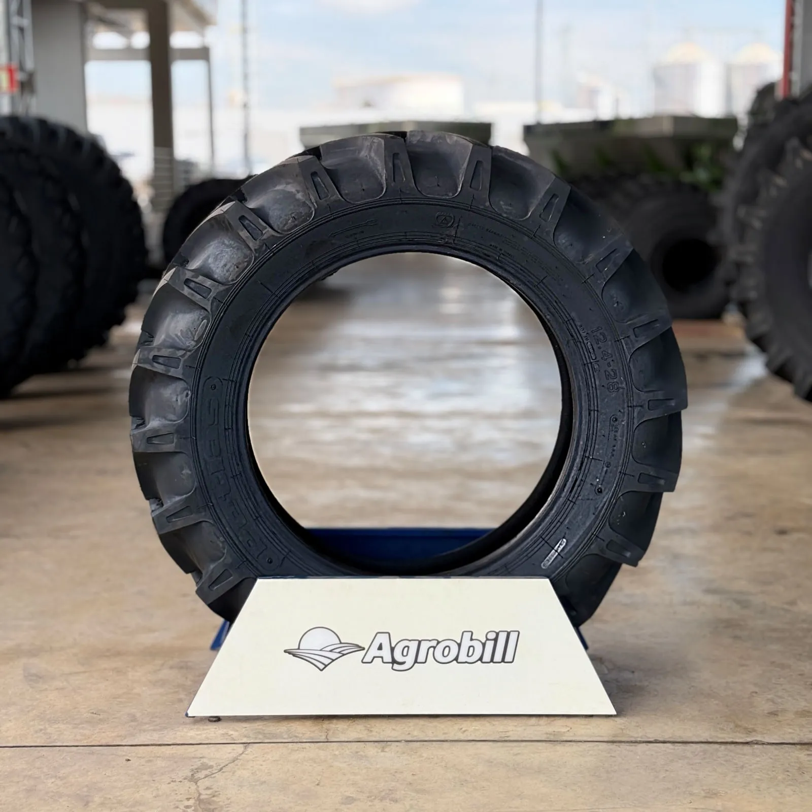 PNEU AGRICOLA 12.4X28 8 LONAS MODELO TA60 - PETLAS