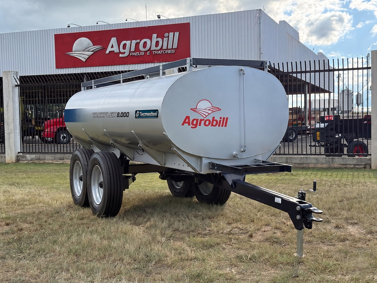 Carreta Agrícola Tanque de Água ou Diesel modelo TANKFLEX 8.000 Litros. Rodado Tandem com Pneus 275/80X22.5 aro 22.5 Tecmesteel