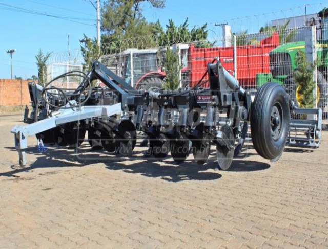 Subsolador 13 Hastes Asdadr Mp- Desarme Automatico- Baldan