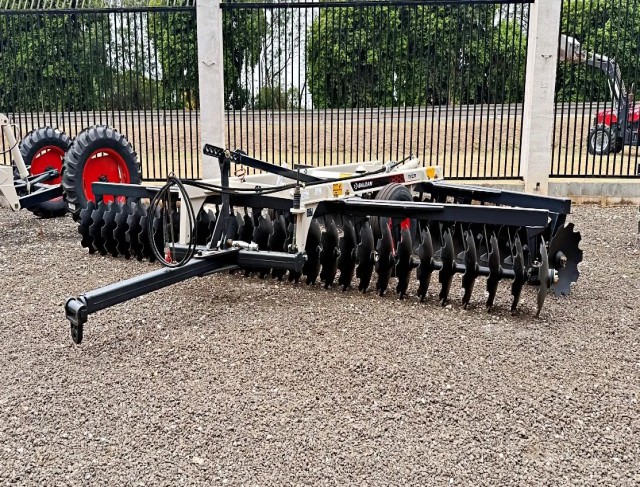 Grade Niveladora Nvcr 56X22X200 Mm - Controle Remoto, Mancal A Oleo E Discos Recortados - Baldan